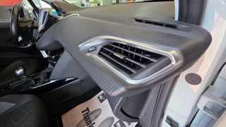 Peugeot 2008 2019 Signature-thumb-8