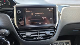 Peugeot 2008 2019 Signature-thumb-19