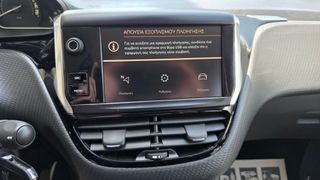 Peugeot 2008 2019 Signature-thumb-20