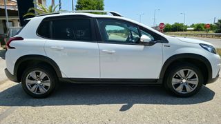 Peugeot 2008 2019 Signature-thumb-23