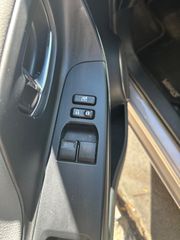 Toyota Yaris 2015-thumb-17