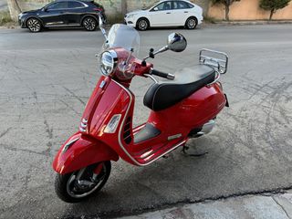 Piaggio Vespa 2020 GTS 300 Super