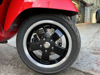 Piaggio Vespa 2020 GTS 300 Super-thumb-2
