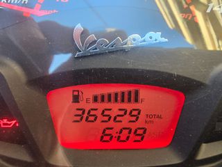Piaggio Vespa 2020 GTS 300 Super-thumb-21