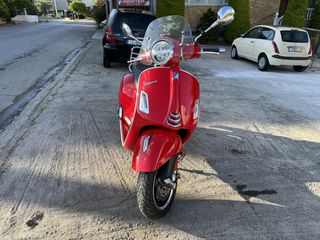 Piaggio Vespa 2020 GTS 300 Super-thumb-17