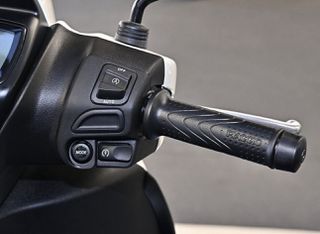 Piaggio Medley 200 2026 S E5+-thumb-4