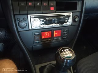 Audi 100 1992 2.3-thumb-9