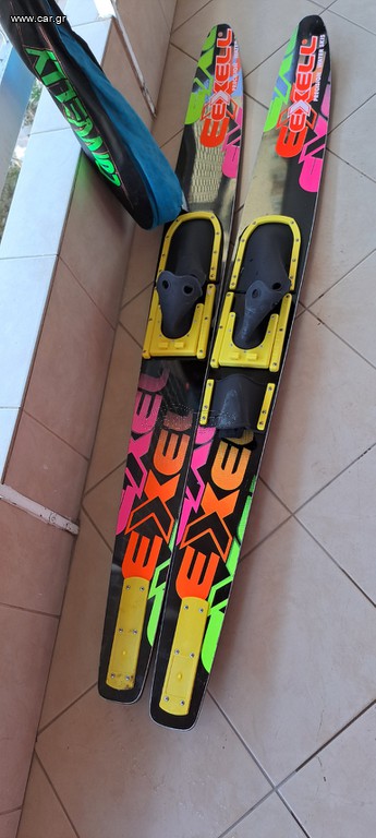 Θαλάσσια πέδιλα σκι