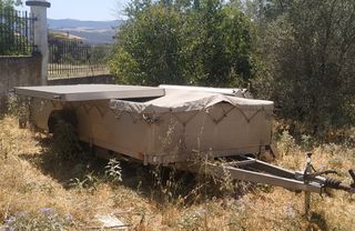 Τρέιλερ Αυτοκινήτου 2015-thumb-1