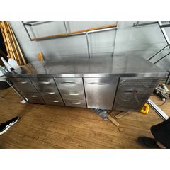 ΠΑΓΚΟΣ ΨΥΓΕΙΟ ΣΥΝΤΗΡΗΣΗΣ ΜΕ 2 ΑΜΠΑΡΙΑ 1 ΠΟΡΤΑ 6 ΣΥΡΤΑΡΙΑ ΚΑΙ ΨΥΚΤΙΚΟ ΜΗΧΑΝΗΜΑ ΣΤΑ ΔΕΞΙΑ – 232X70X86 CM - 65439