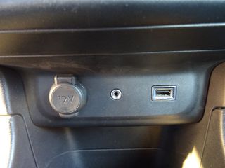 Citroen C3 2018 1.2 PureTech Feel | 81.000χλμ | Euro 6 | Service Book | Εγγύ-thumb-16