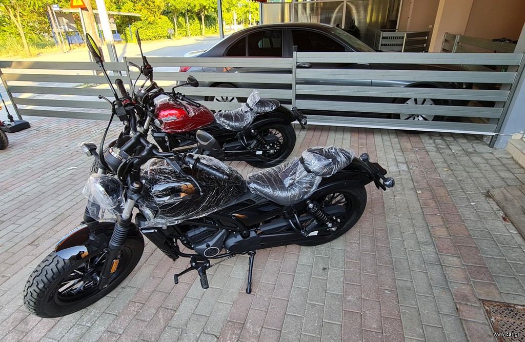 CFmoto 2025 250 CL-C 2 ΤΕΜΧ. ΜΑΥΡΟ & ΚΟΚΚΙΝΟ