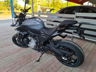 CFmoto 675 NK 2025 ΕΤΟΙΜΟΠΑΡΑΔΟΤΟ TUNDRA GREY ΧΡΩΜΑ-thumb-4