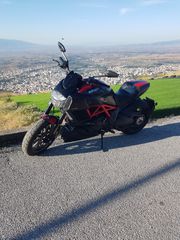 Ducati Diavel 2015-thumb-6
