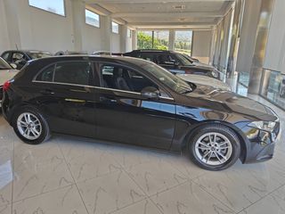 Mercedes-Benz A 180 2019-thumb-10