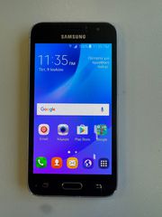 Smartphone - Samsung Galaxy J1 2016 (8GB)