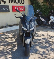 Yamaha XMAX 300 2017-thumb-1