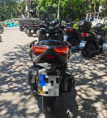 Yamaha XMAX 300 2017-thumb-4