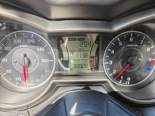 Yamaha XMAX 300 2017-thumb-7