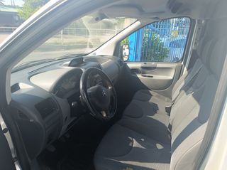 Citroen Jumpy 2013 L2H2-thumb-10