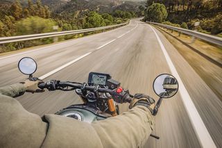 Suzuki 2025 GSX-8T-thumb-8