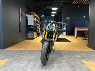 Suzuki 2025 GSX-8T-thumb-1