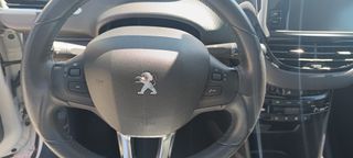 Peugeot 2008 2016 1.2 PURETECH 110 STYLE PANORAMA-thumb-15