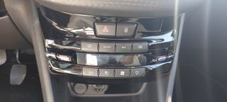 Peugeot 2008 2016 1.2 PURETECH 110 STYLE PANORAMA-thumb-16