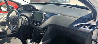 Peugeot 2008 2016 1.2 PURETECH 110 STYLE PANORAMA-thumb-20