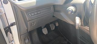 Peugeot 2008 2016 1.2 PURETECH 110 STYLE PANORAMA-thumb-13