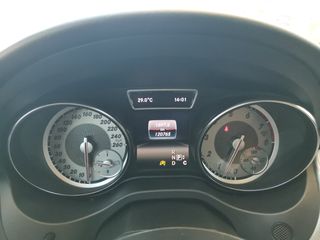 Mercedes-Benz GLA 180 2016 1.6 122HP,AUTOMATIC,7 DCT,BI-XENON-LED,OΘΟΝΗ,ΔΕΡΜΑ,18".-thumb-44