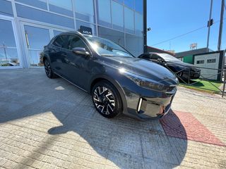 Kia XCeed 2025 P-HEV 1.6lt 141ps 6DCT EX Platinum-thumb-1