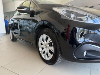 Peugeot 208 2016 1.2 PURETECH 82PS  STYLE-thumb-5