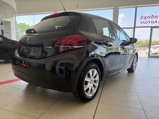 Peugeot 208 2016 1.2 PURETECH 82PS  STYLE-thumb-8