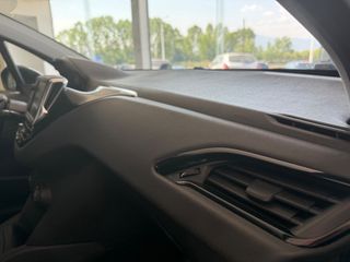Peugeot 208 2016 1.2 PURETECH 82PS  STYLE-thumb-37