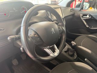 Peugeot 208 2016 1.2 PURETECH 82PS  STYLE-thumb-53