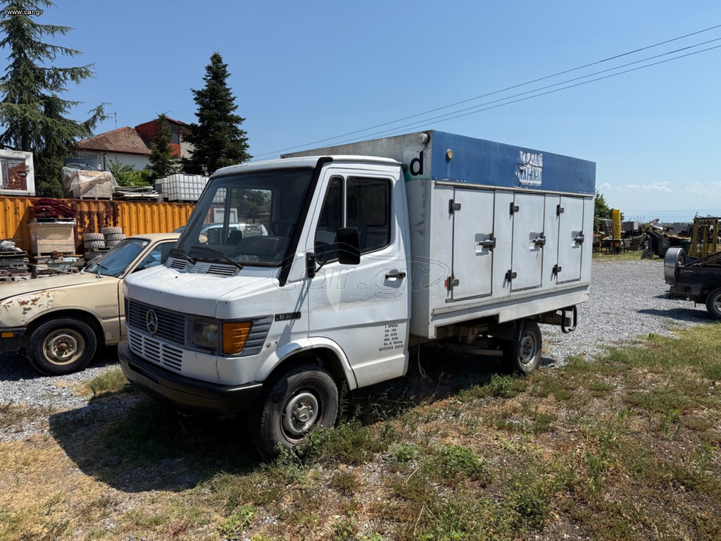 Mercedes-Benz Sprinter 1993 308