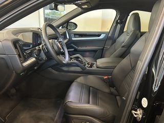 Porsche Cayenne 2025 HYBRID-thumb-11