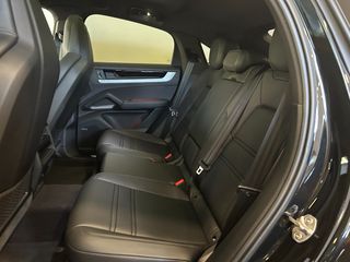Porsche Cayenne 2025 HYBRID-thumb-13