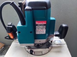 ΕΠΑΓΓΕΛΜΑΤΙΚΟ ΡΟΥΤΕΡ ΦΡΕΖΑ MAKITA 3612C  1850W  τσοκ 12mm MADE IN JAPAN