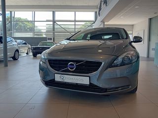 Volvo V40 2016 D2 MOMENTUM DIESEL-thumb-5