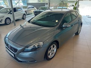 Volvo V40 2016 D2 MOMENTUM DIESEL-thumb-6