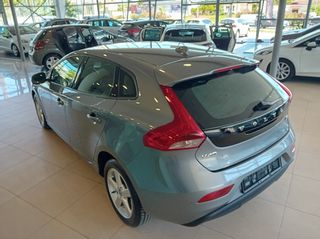 Volvo V40 2016 D2 MOMENTUM DIESEL-thumb-11