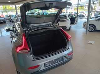 Volvo V40 2016 D2 MOMENTUM DIESEL-thumb-36