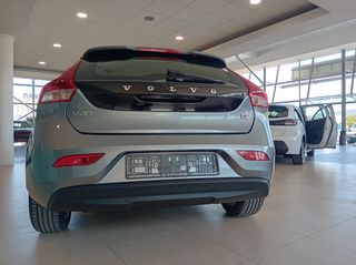 Volvo V40 2016 D2 MOMENTUM DIESEL-thumb-16