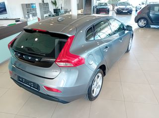 Volvo V40 2016 D2 MOMENTUM DIESEL-thumb-17