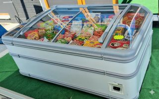 ΚΑΤΑΨΥΞΗ ΒΙΤΡΙΝΑ INVERTER ΜΕ ΣΥΡΌΜΕΝΑ ΚΡΎΣΤΑΛΛΑ ΚΟΥΡΜΠΑΡΙΣΤΆ