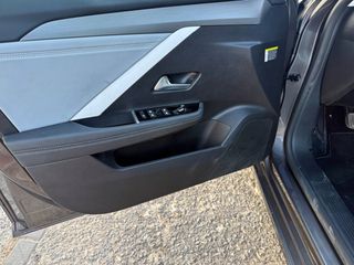 Opel Astra 2024-thumb-19