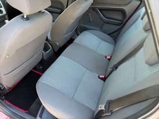 Ford Focus 2007 1.4cc 90 ps-thumb-9