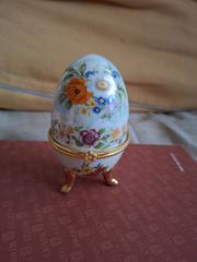 Πορσελανινο αυγό Limoges hand painted 10cm ύψος